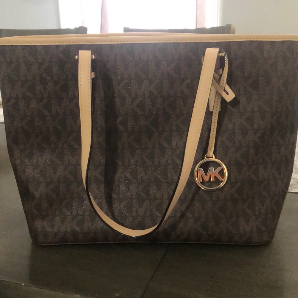 Michael Kors purse